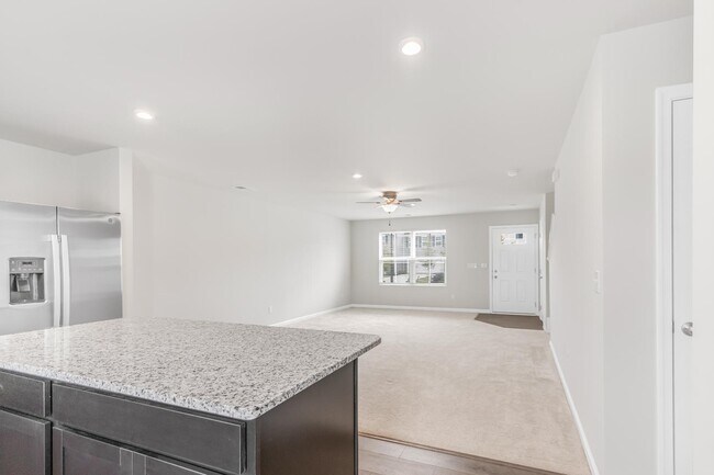 Building Photo - 228 Nepeta Dr