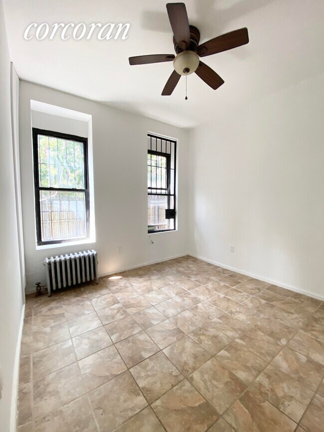 Foto del edificio - 442 E 115th St