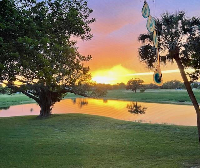 Foto del edificio - 3090 N Course Dr