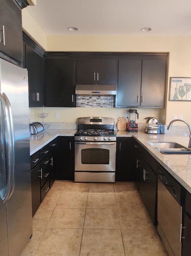 Foto del edificio - 934 Highland Terrace