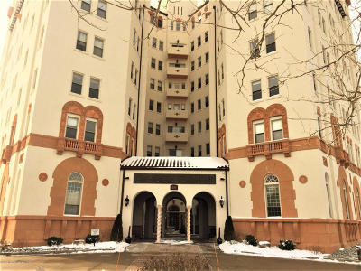 Building Photo - 400 Deal Lake Dr
