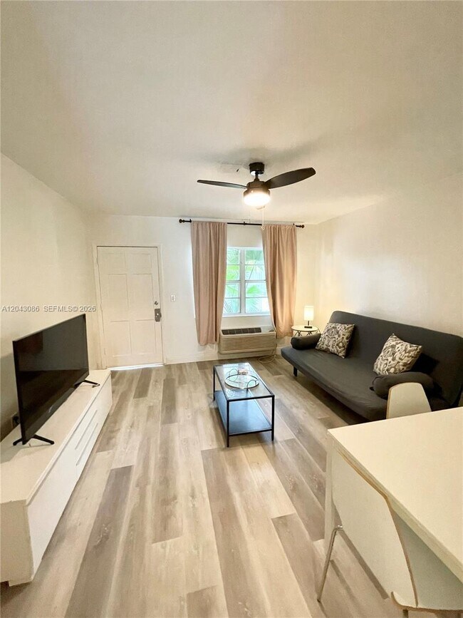 Foto del edificio - 901 Meridian Ave