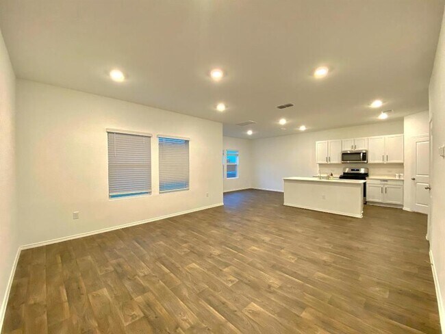Foto del edificio - 12320 Silversmith Ln