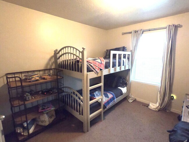 Foto del edificio - Lovely Home For Rent