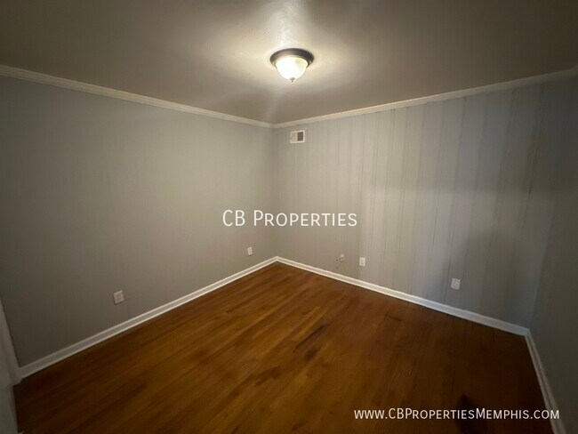 Building Photo - 1666 Raymore Road Memphis, TN 38117