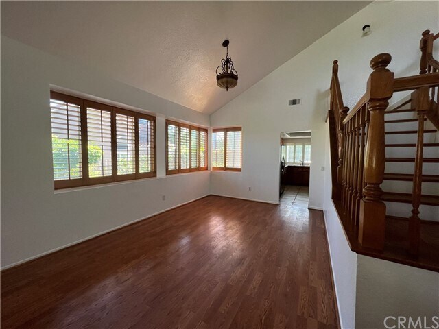 Building Photo - 2757 Olympic View Dr