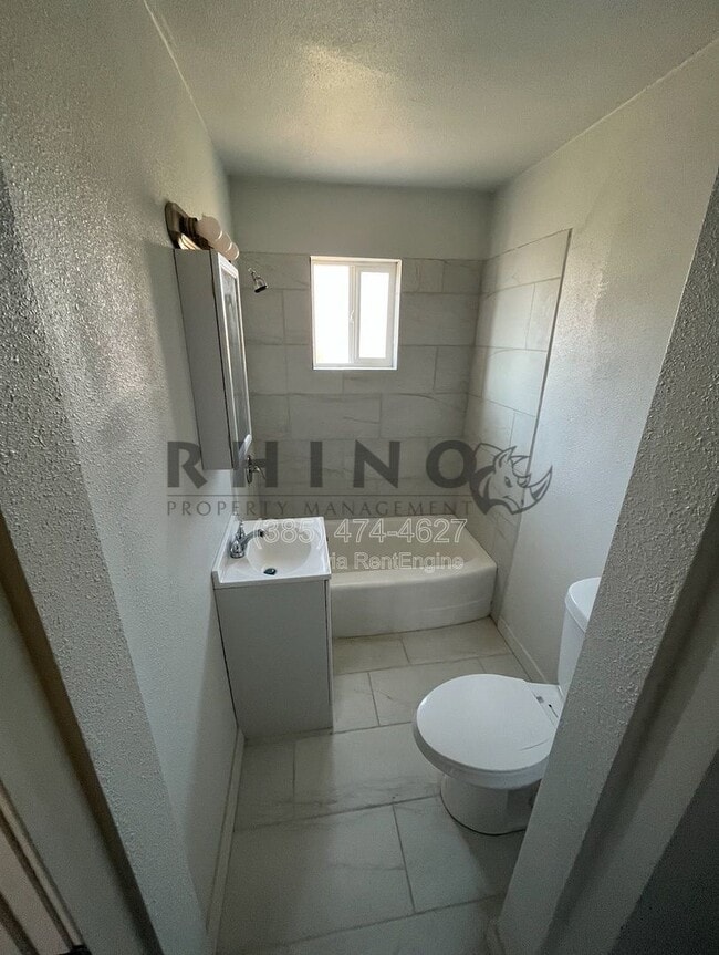 Foto del edificio - 664 28th St