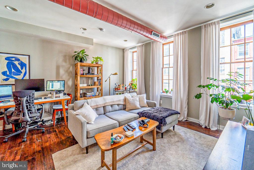 Foto principal - 19 N 3rd St