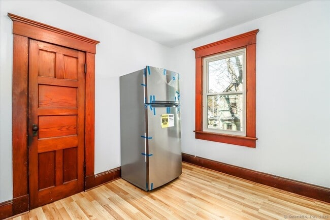 Building Photo - 130 Wellsville Ave