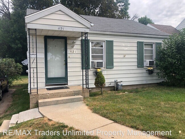 Building Photo - 2 br, 1 bath House - 421 E Lake Ave.