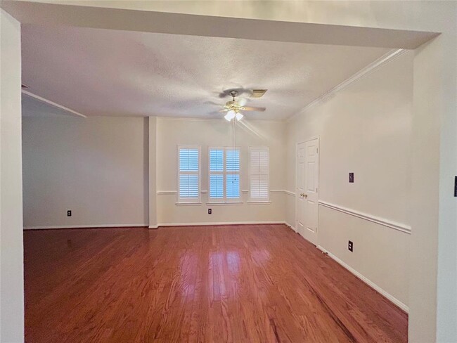 Foto del edificio - 2519 Silver Meadow Dr