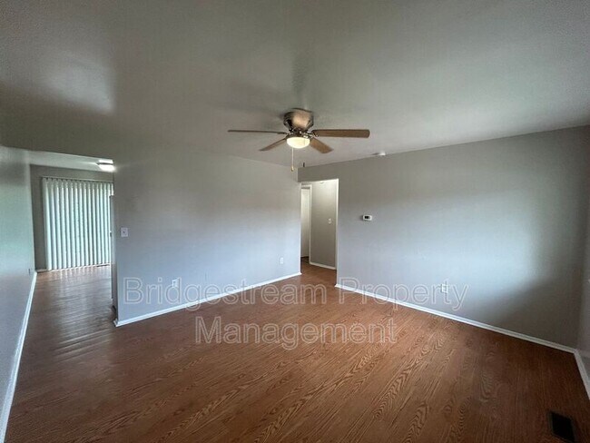 Foto del edificio - 4952 Leeper St