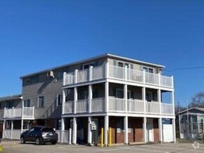 Building Photo - 68 Kings Hwy