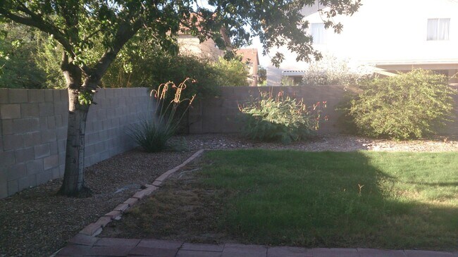 Foto del edificio - 10237 E Desert Crossings Way