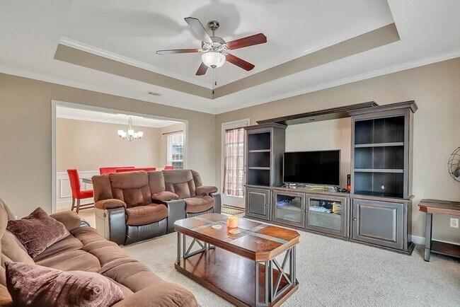 Building Photo - Coming Soon !! Griffin Park Gem 3 Bedroom ...