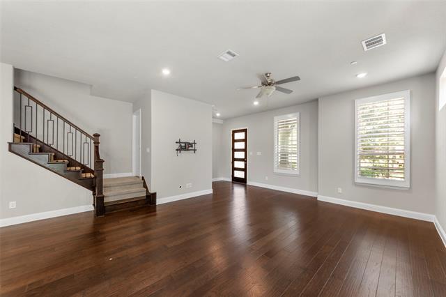 Foto del edificio - 1323 Bailey Ln