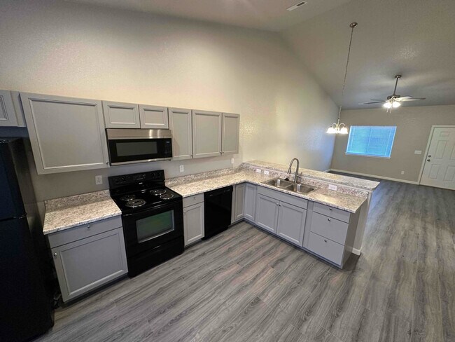 Foto del edificio - 684 E Hahns Peak Ave