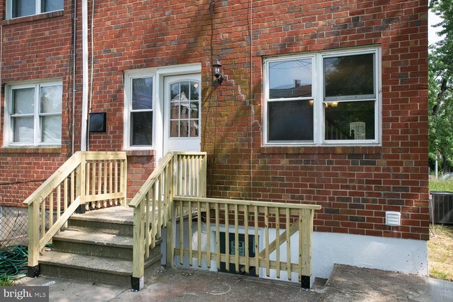 Building Photo - 5810 Moores Run Ct