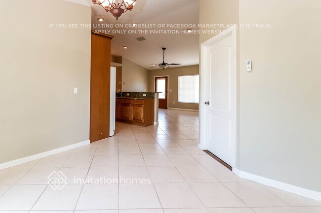 Building Photo - 707 Hartford Dr NW