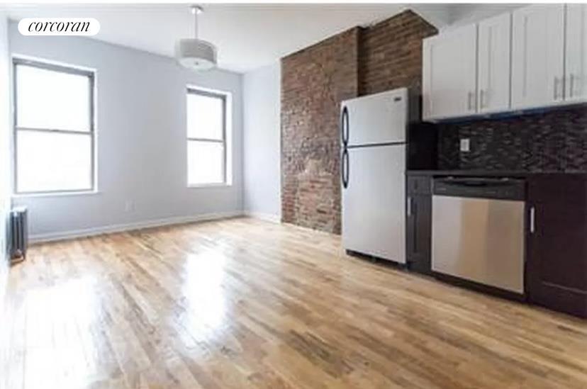 Primary Photo - 107 Boerum Pl