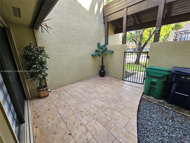 Building Photo - 9944 Costa Del Sol Blvd
