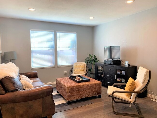 Building Photo - Available November 1st