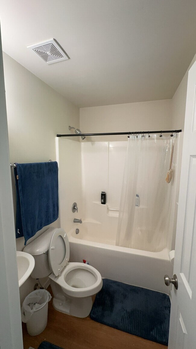 Foto del edificio - 621 Centennial View Ln