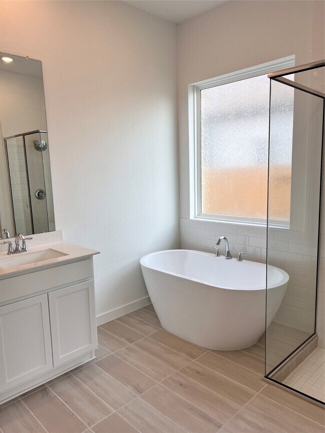 Foto del edificio - 8326 Boundary Waters Dr