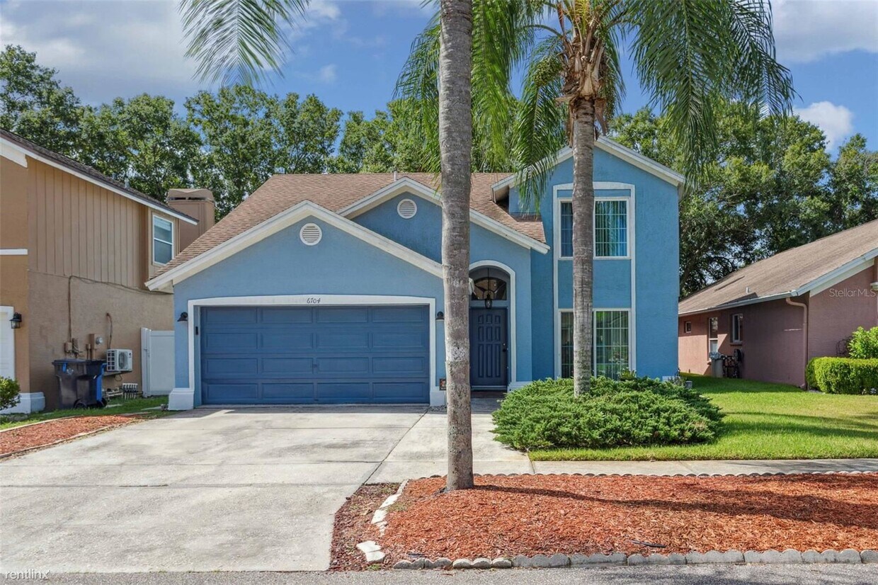 Foto principal - 5 br, 2 bath House - 6704 Mirror Lake Avenue