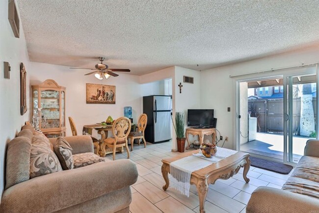 Foto del edificio - Lovely 3 Bedroom Townhome in Chula Vista!