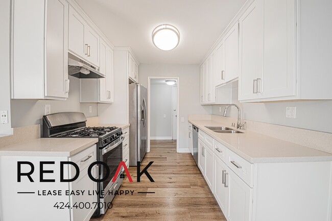 Foto del edificio - 15101 Magnolia Blvd