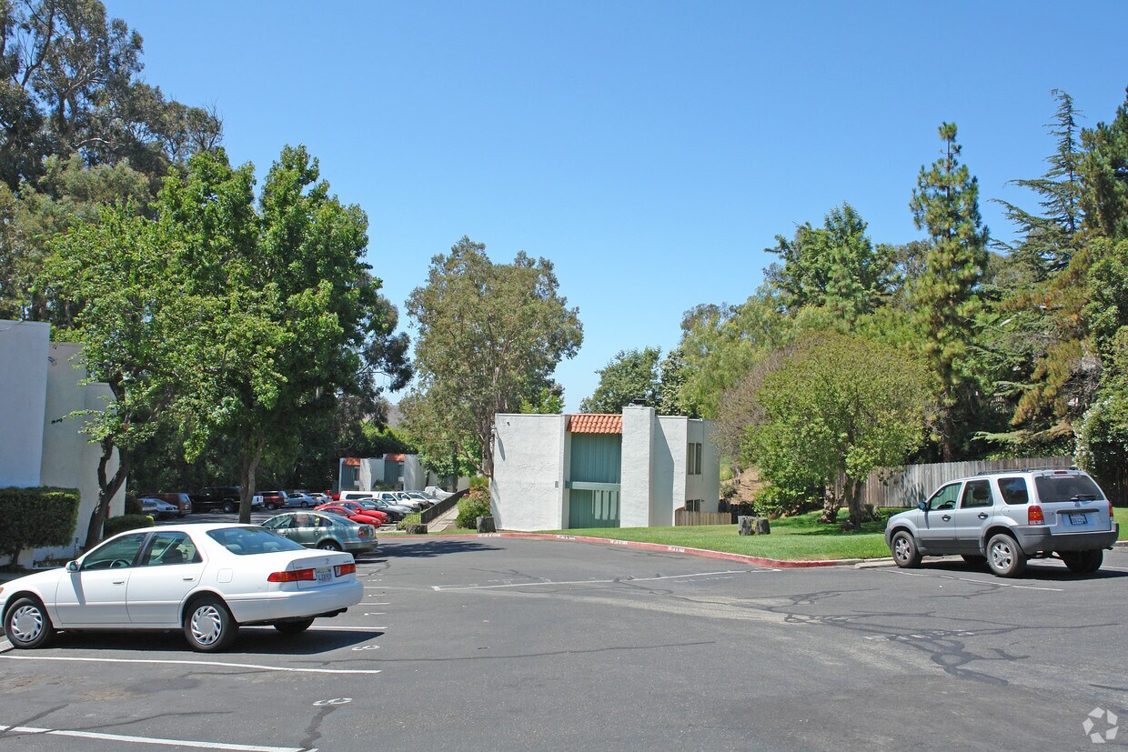 Foto del edificio - El Encanto Apartments