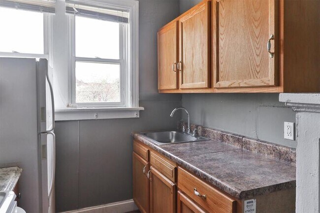 Building Photo - 3803 Keokuk St