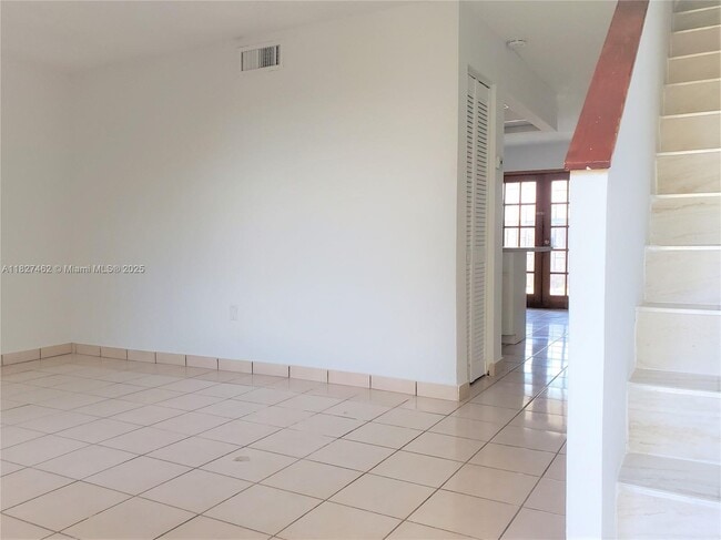 Building Photo - 311 SW 110th Ave