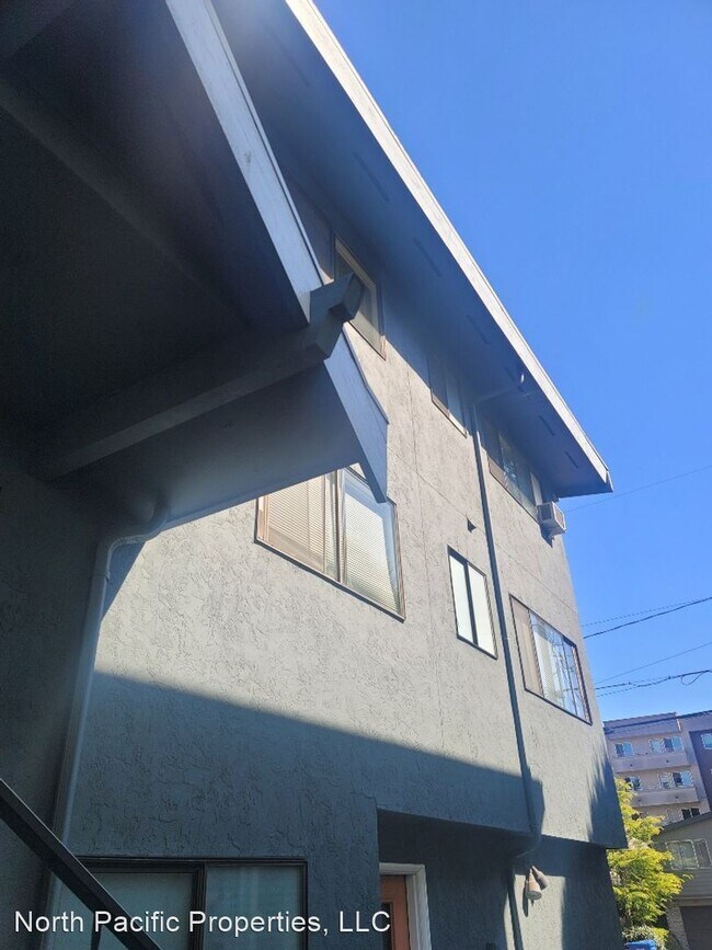 Foto del edificio - 2 br, 1 bath House - 1722 NW 58th St APT 2