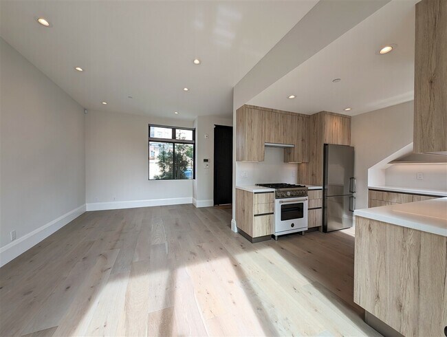 Foto del edificio - 2709 23rd St