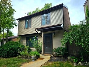 Building Photo - 19 Sheffield Ct