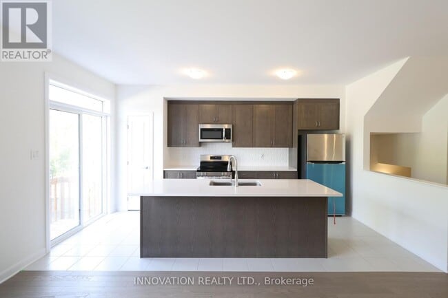 Building Photo - 255 Elsie MacGill Walk