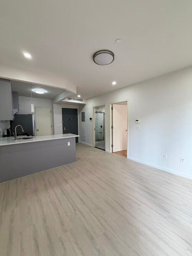 Foto del edificio - 42-22 Crescent St