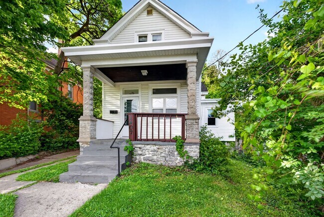 Foto del edificio - 1407 W North Bend Rd
