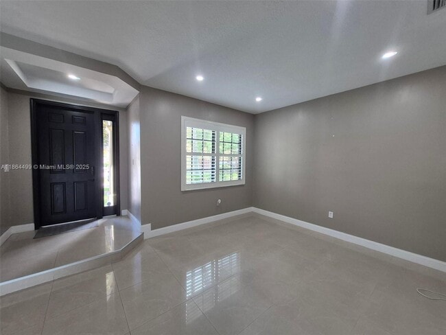 Foto del edificio - 2001 NW 99th Terrace