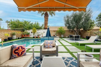 Building Photo - 282 Paseo Vista Cir