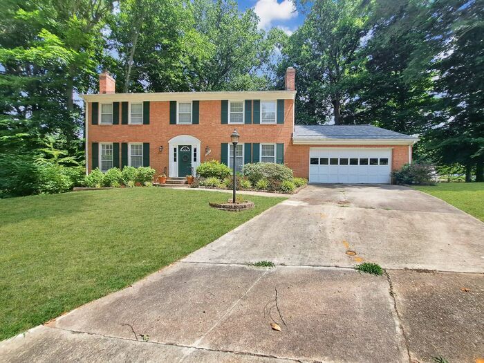 Primary Photo - Incredible Mid Century Modern Brick Home 4...