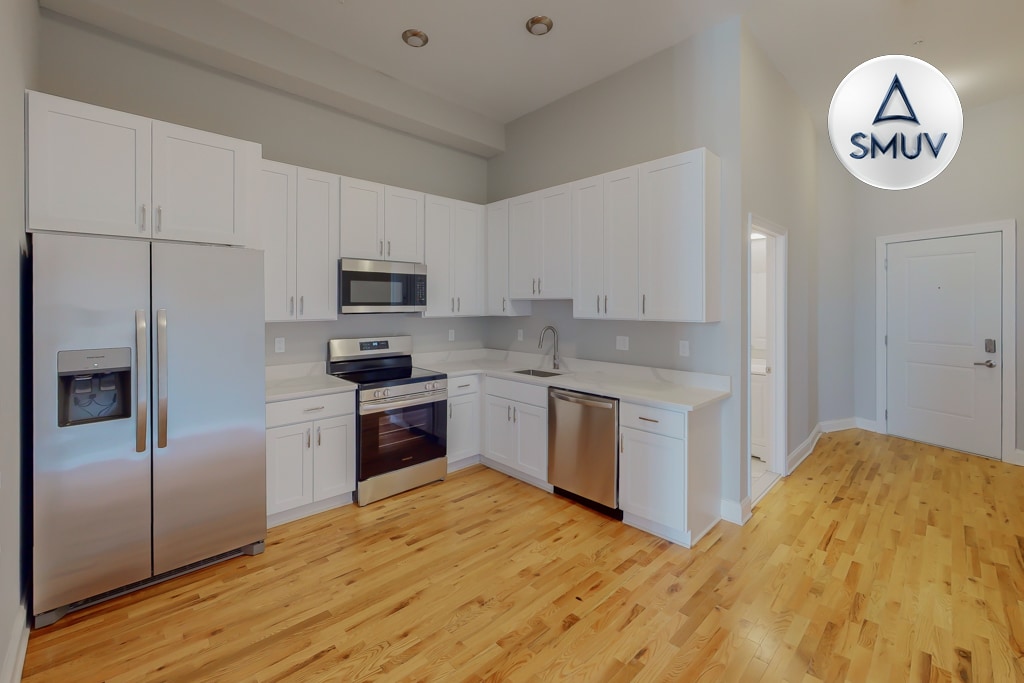 100 West Lexington-404 - 100 West Lexington-404