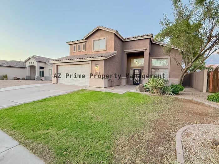 Foto principal - 2300 E Augusta Ave