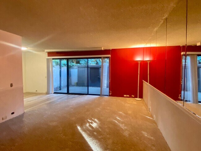 Foto del edificio - 1 br, 1 bath House - 615 Woodside Sierra #3