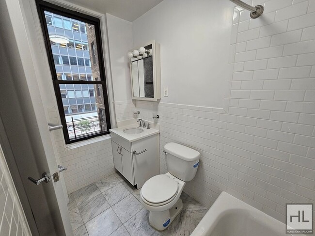 Foto del edificio - EAST 46 STREET