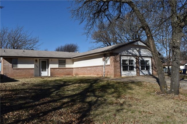 Building Photo - 1505 N Indian Meridian Rd