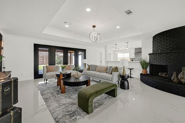 Foto del edificio - 2415 Moss Hill Dr