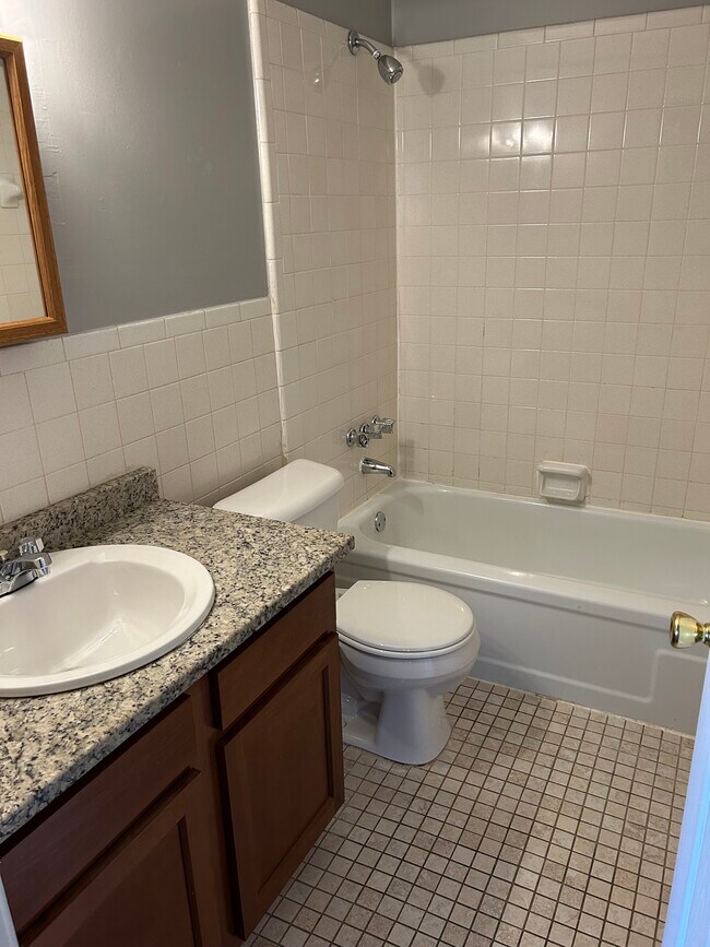 Woodhill Apartments Apartments in Crescent Springs, KY